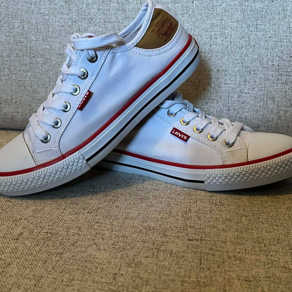 Levi Stan Buck Sneakers White with Red Blue Stripe Womens Size 7